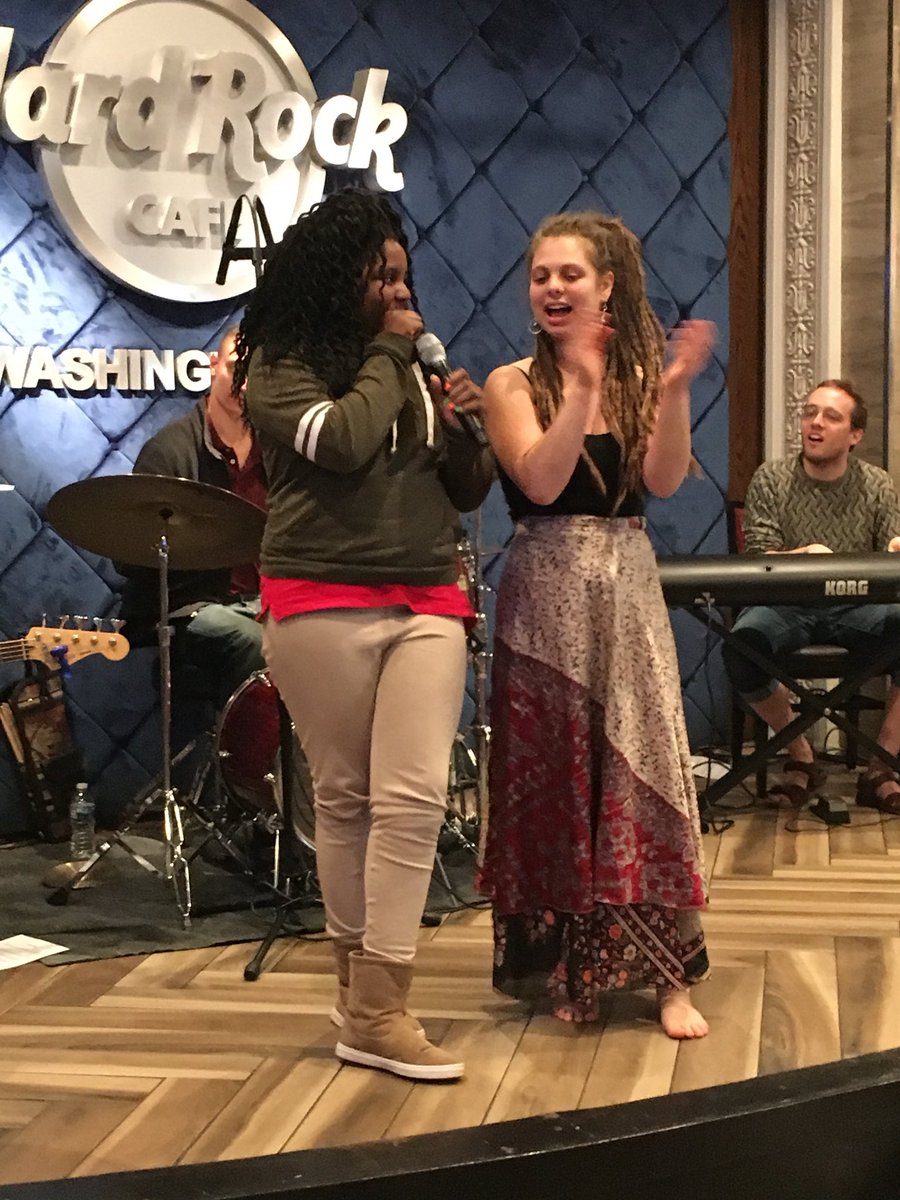 Ms. Bain tweet media