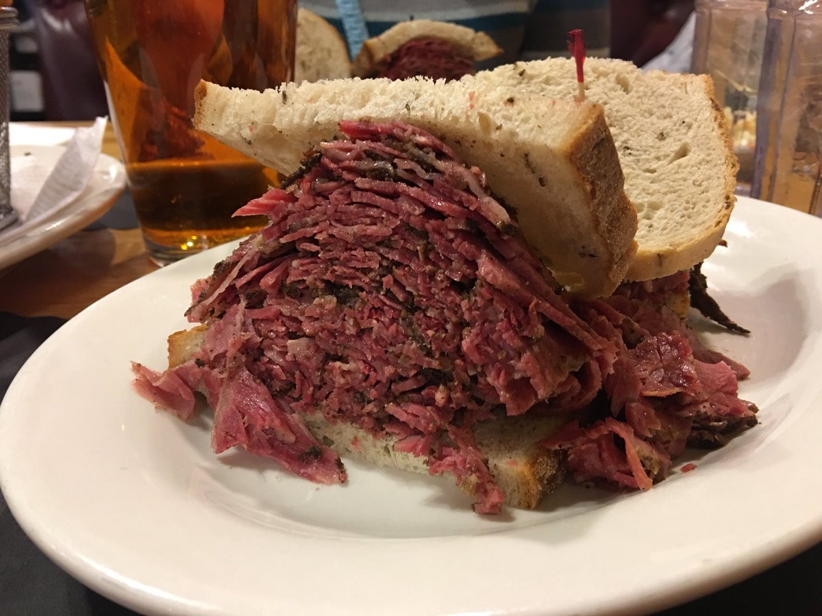 My_L_Chauffeur's tweet photo. Now we are talking about #seriousbusiness like #pastrami #business ! #serious #instafood #beef #sandwich #deli #delicatessen #newyork https://t.co/gWcslovu8V