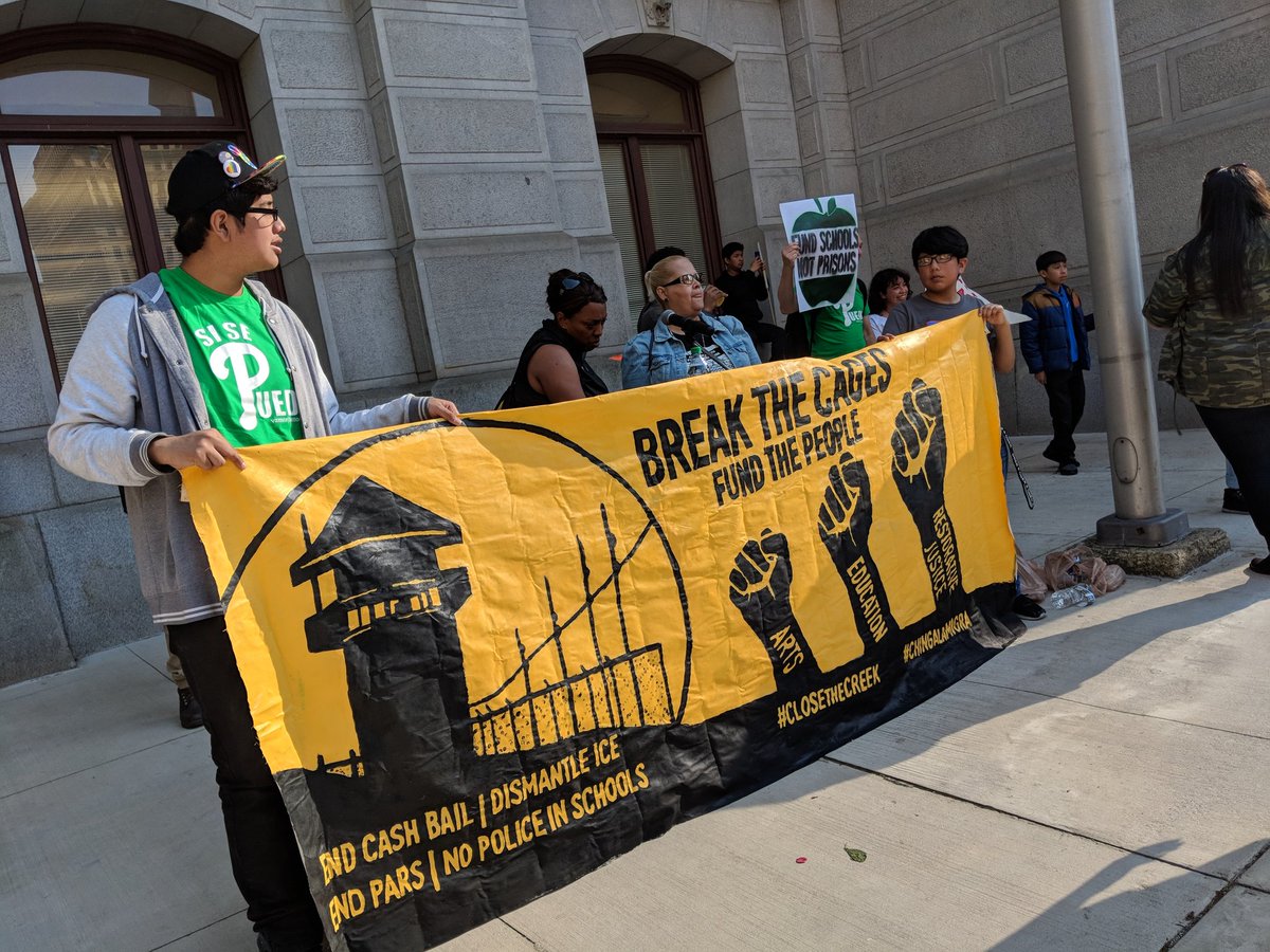 DecarcerateDA's tweet photo. Beautiful art by @Vamos_Juntos_ gracing our vision to #breakthecages #fundthepeople #MayDay #decarcerateDA #iceoutofphilly https://t.co/3WjsgAonDO