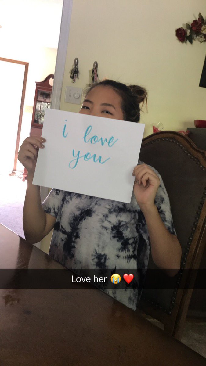 steptfuphannah's tweet photo. Getchu a friend like Allison when you’re sick https://t.co/1Ry66JY3wz