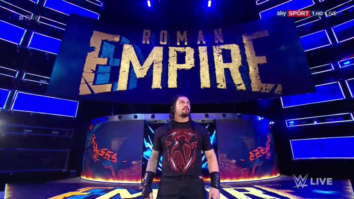 SalikSA962000's tweet photo. We Start #RAW With our Big Dog @WWERomanReigns https://t.co/X5fsdvokeK