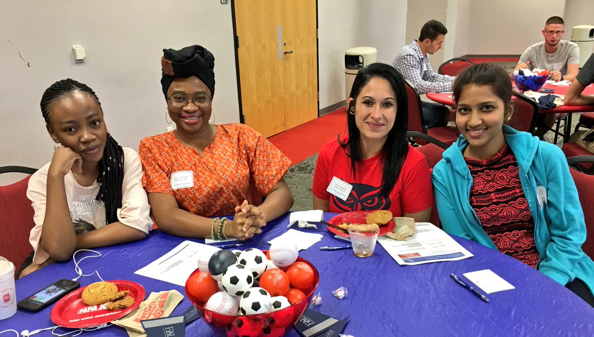 FAUGradCollege's tweet photo. Say hi to our new #GradOwls, pursuing a graduate education in paradise #BeFAU #FAU #Orientation https://t.co/j0oKB4N9RG
