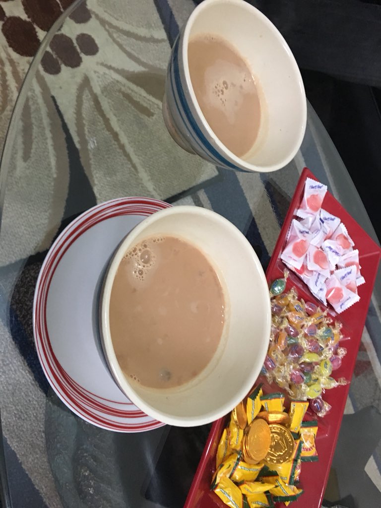 CllrLubna's tweet photo. @afrasiab_anwar ...When u don’t have time to have a cup of tea and the residents are so wonderful they insist! Cool it down in 20 seconds ...This is what being part of a community is about #ilovebankhall #votelabour3rdMay2018 @IshtiaqMohammed @BurnleyLabour @CllrRaja @Shbana57 https://t.co/IC7QvW6tZj