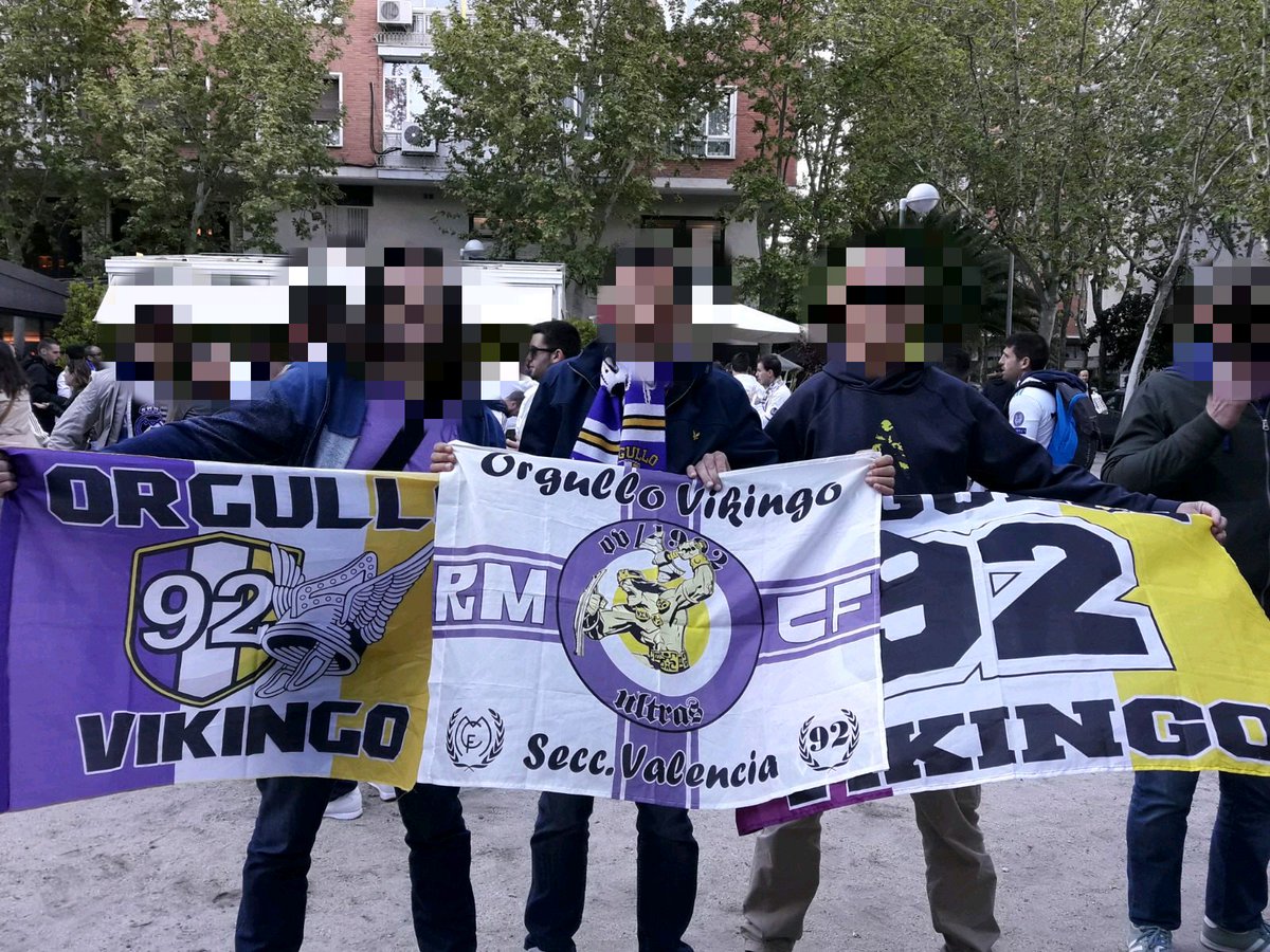 ovvalencia99's tweet photo. ¡Presentes una vez mas ! OV1992 https://t.co/8GqWELO0uY