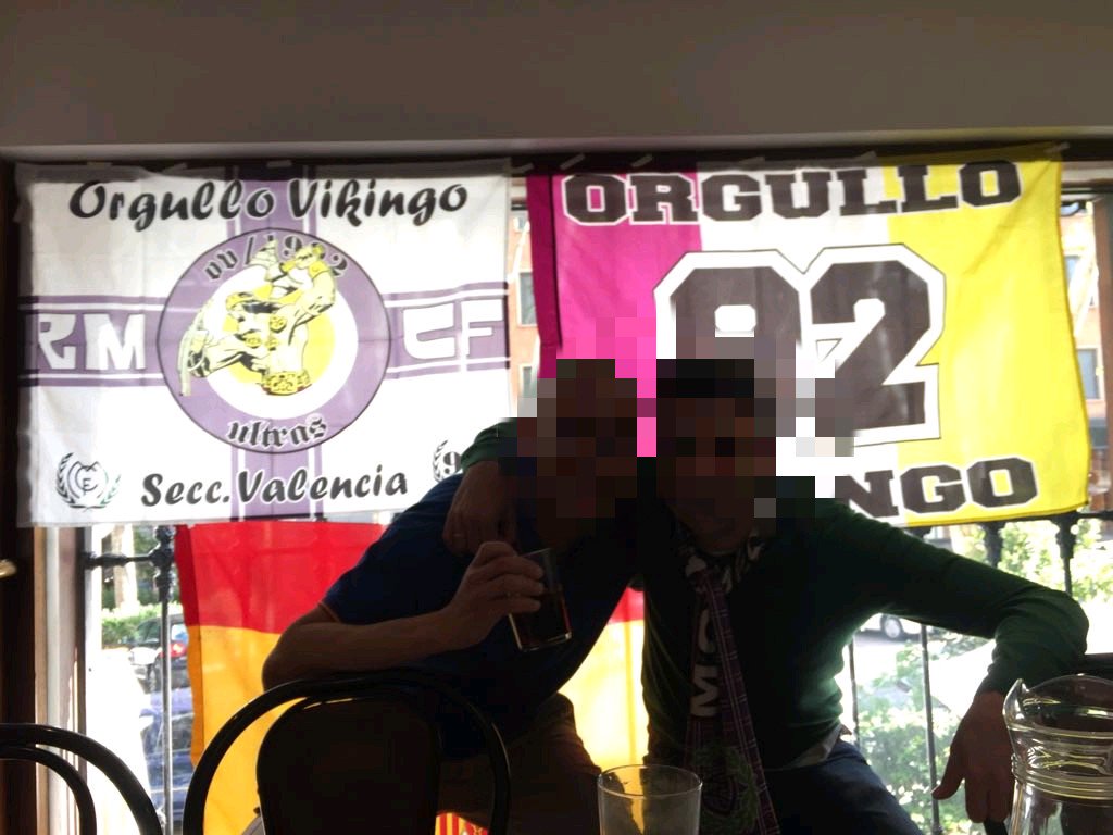 ovvalencia99's tweet photo. ¡Presentes una vez mas ! OV1992 https://t.co/8GqWELO0uY