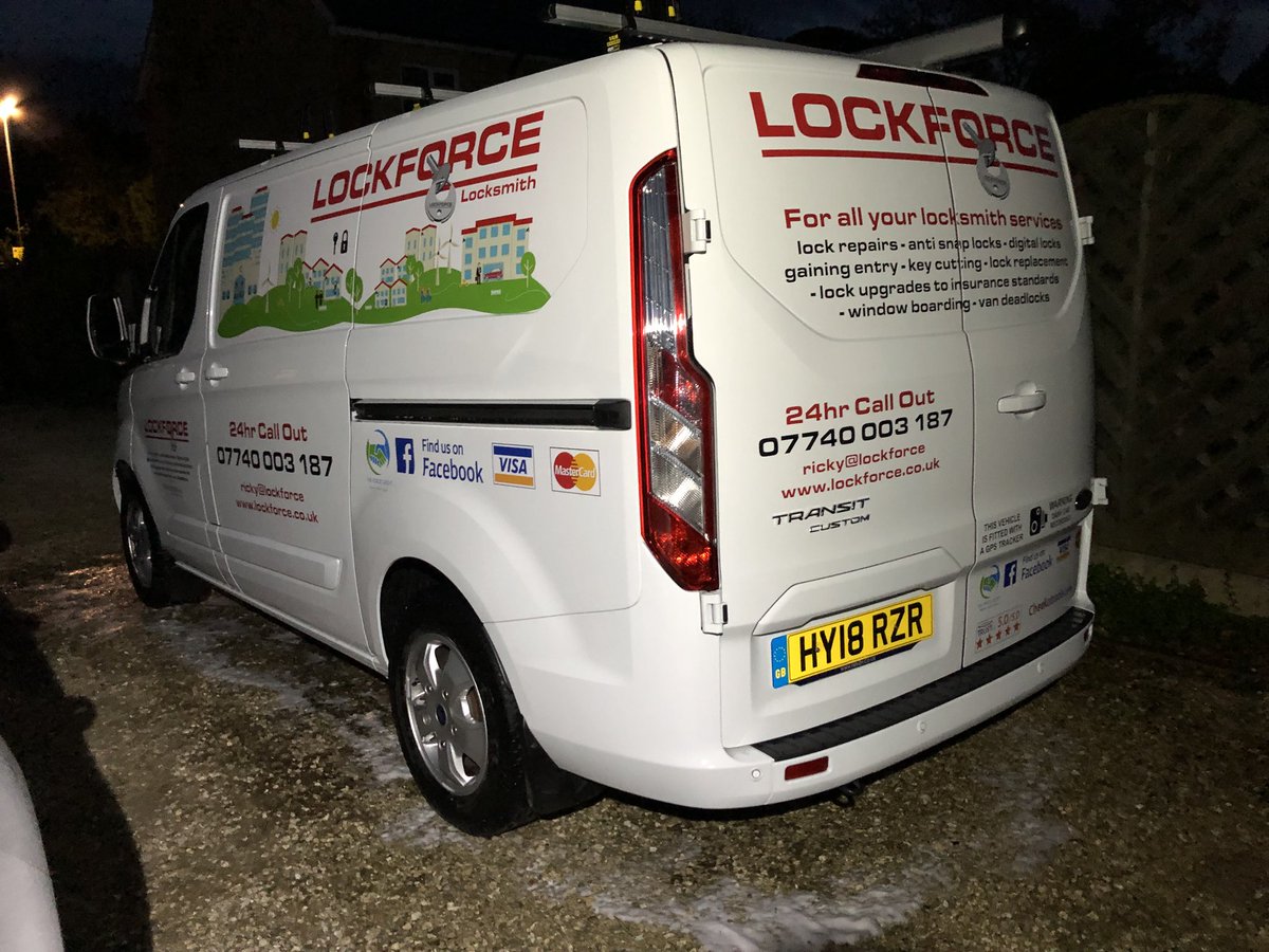 LockforceHull's tweet photo. Van all clean ready for this evenings work #lockforce #locksmith #van #ford #custom #24hour #security #boarding #locks #keys https://t.co/2yh1gQJ1KA