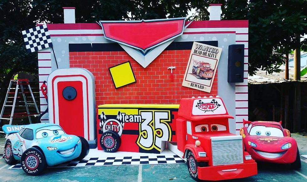 Ru_banj's tweet photo. Let me just be booking down to avoid stories that touch😂😂,  @iam_Davido and @chefchi I'd handle your baby Boy's 1 year birthday oh!!!!!! Me sef need #assurance . Can't even shout yen yen.  

I have 3 themes in mind sef for the themed party. 💃
Cars 
Mickey mouse 
Superheroes https://t.co/63qQPcSqbF