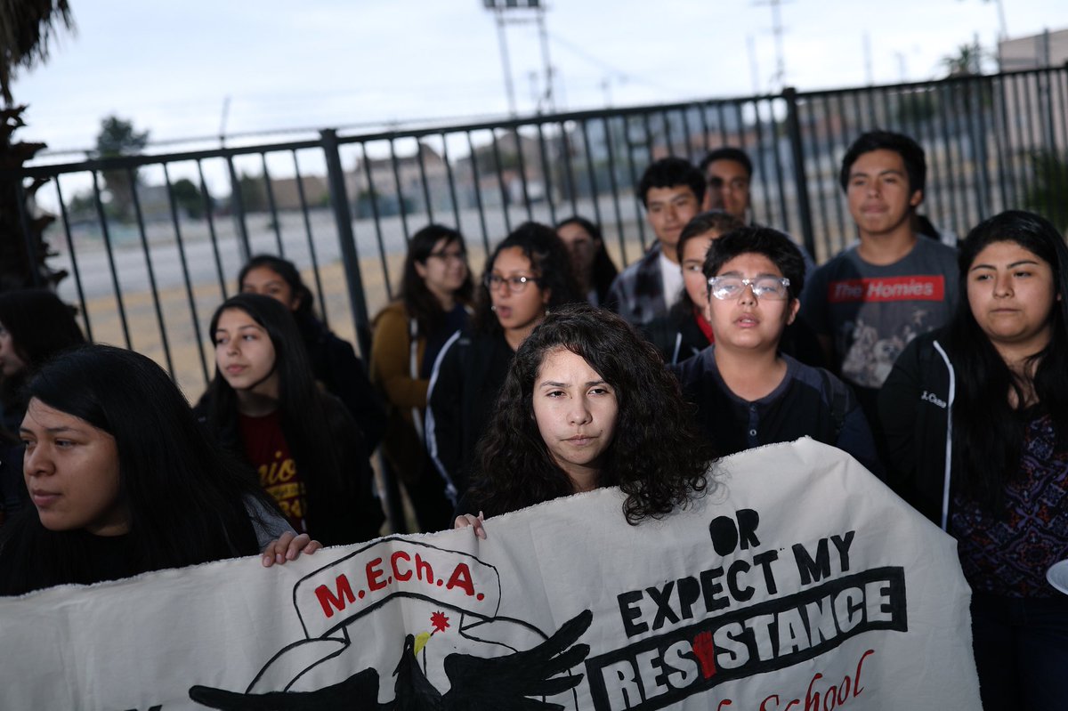 yamphoto's tweet photo. #MayDayLA in Boyle Heights. The March starts now. https://t.co/ShSoHMO7jr