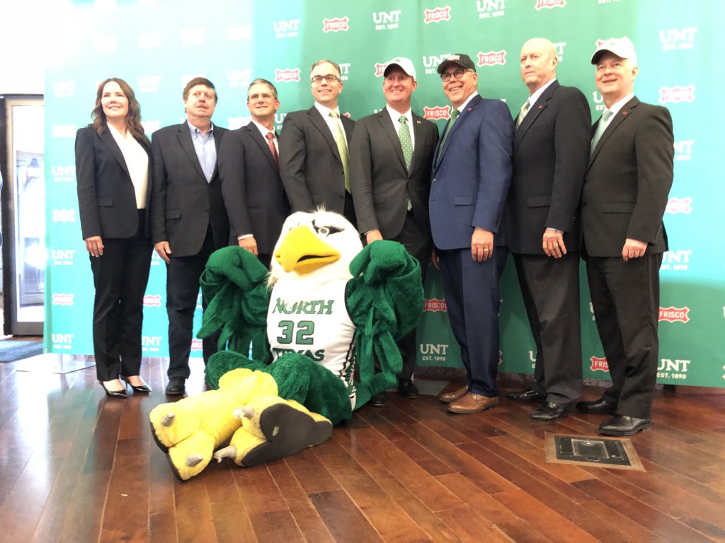 FriscoChamber's tweet photo. 100-acre campus in Frisco. @UNTFrisco @UNTPrez Smatresk makes announcement. “If you come to us with a need, we will build to suit” referring to business community. Here with @FriscoTXEDC Board. https://t.co/ddUQnRovli