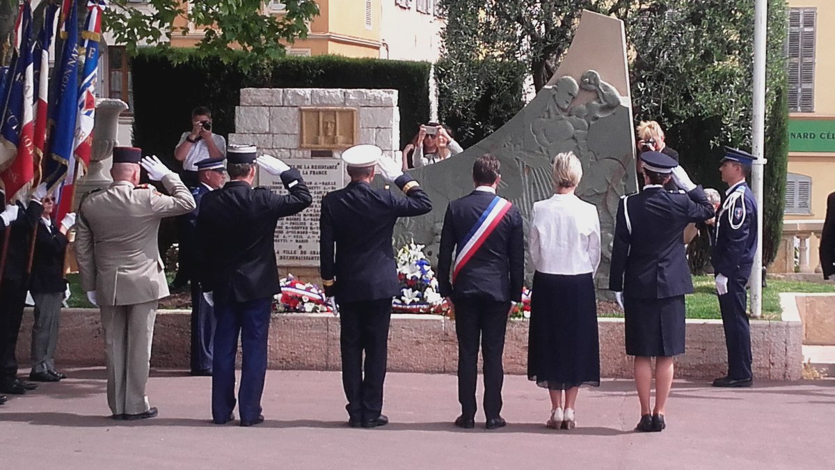 JEANRENELAGET's tweet photo. 29/04/18 à la Journée Nationale du Souvenir des Victimes &Héros de la déportation #commemoration s données à #Grasse & #LeBarsurLoup - #Grasse06 #CAPG #PaysdeGrasse #BarsurLoup #CASA #AlpesMaritimes - #RPF #RPFGrasse #RPF06 #RPR #RPRGrasse #RPR06 #Laget cc @RPF_Grasse @RPR_Grasse https://t.co/LsqZ6SasDz