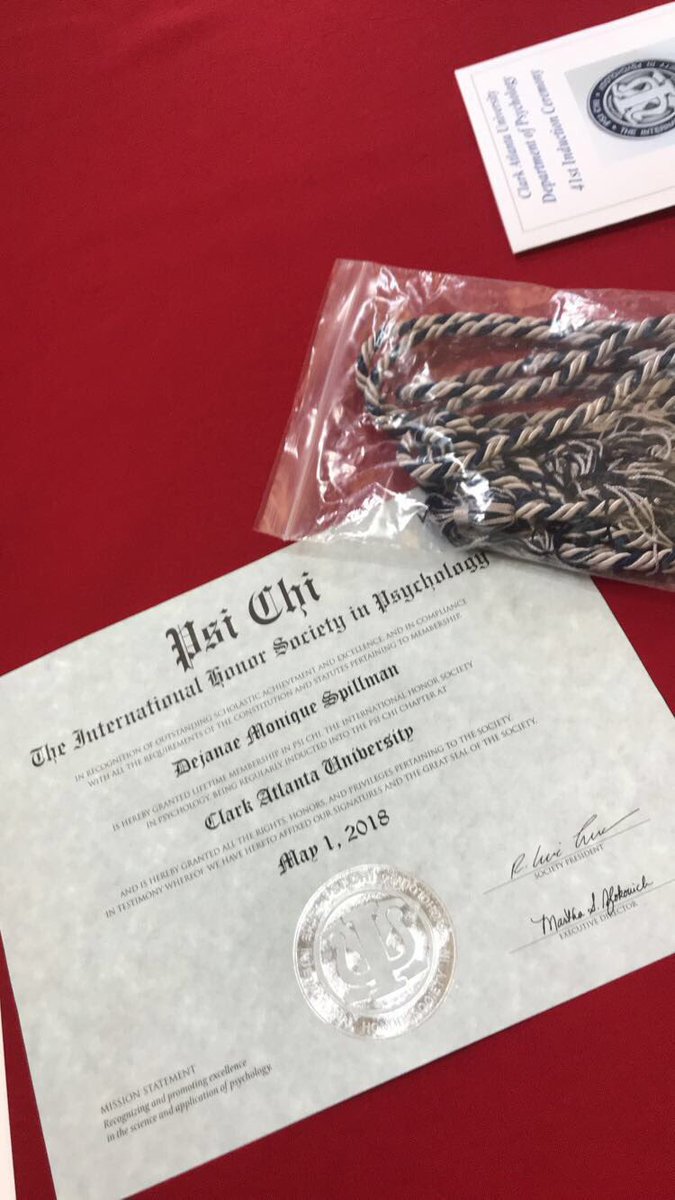 Its_DejaBoo's tweet photo. Super proud of myself for being recognized for my scholarly actions within the Psychology Department. 2018 Inductee of Psi Chi Psychology International Honor Society!! 💙 https://t.co/HRSFwN0XKb