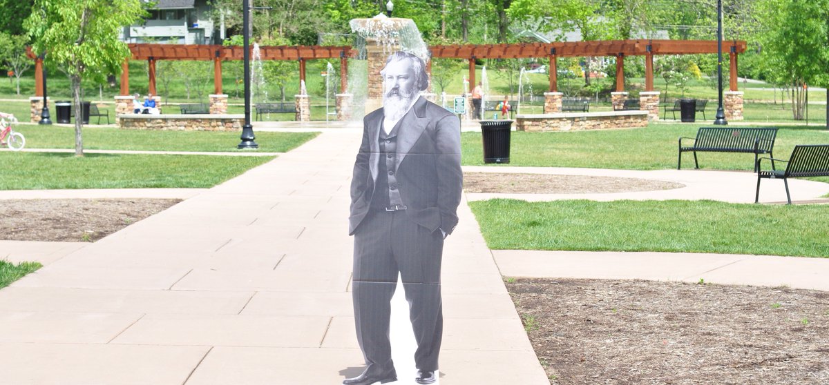 bryan_symphony's tweet photo. Beers for Brahms is back! Join us on the patio at Father Tom's pub from 4 - 10pm tomorrow, May 2. #BigPayBack #YourSymphony https://t.co/i4IMlmS33S