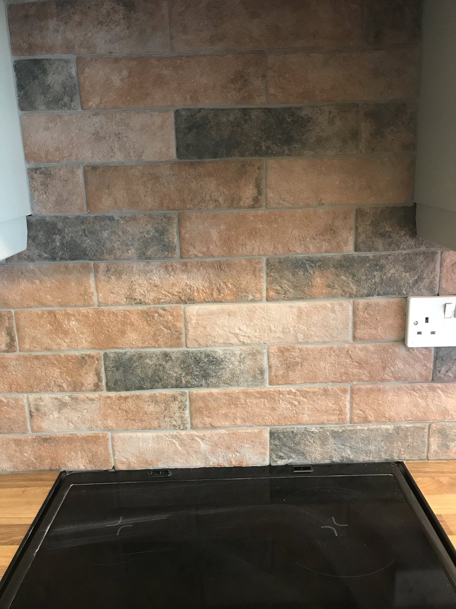 RC_Tiling's tweet photo. Are they tiles....or bricks?? @TileMountainUK  #murallabeige https://t.co/QLBFevBwAj