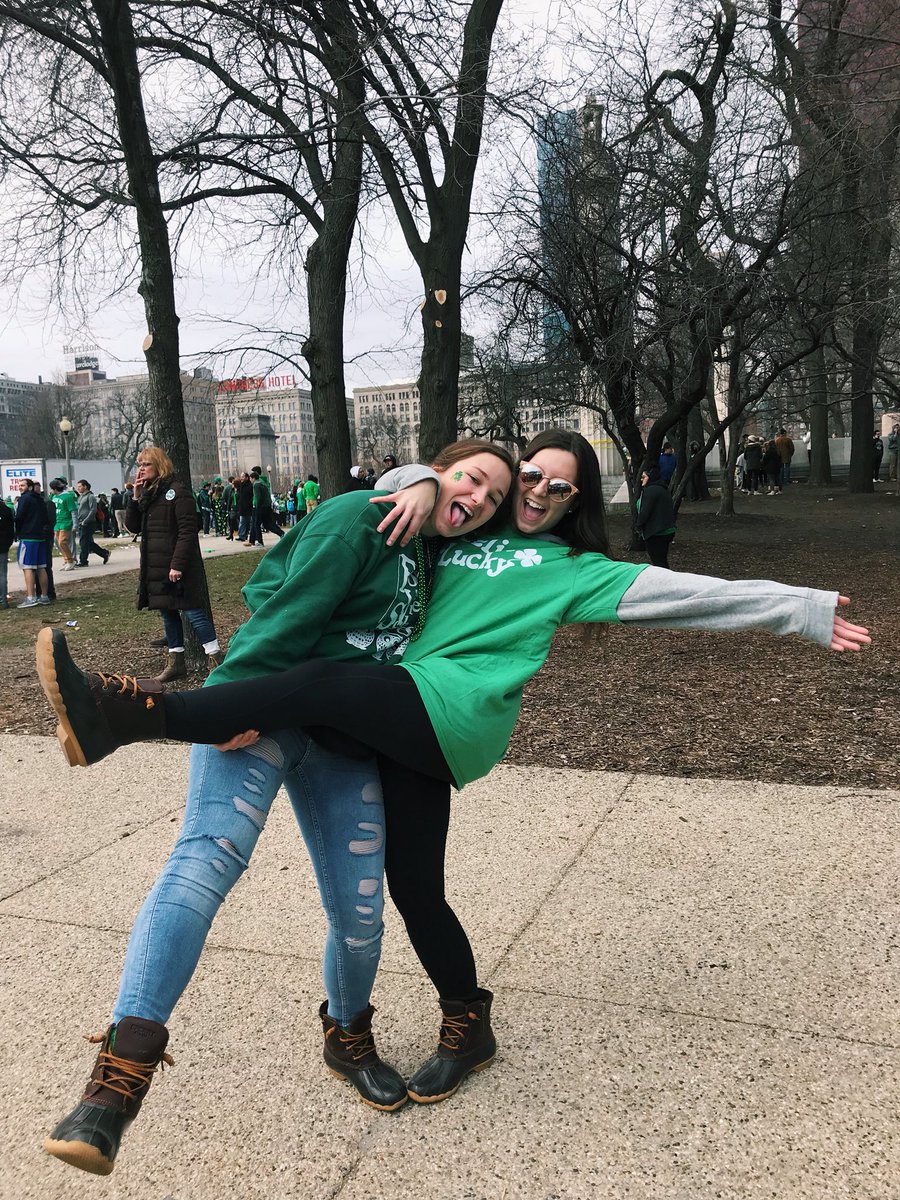 veronicaouchev's tweet photo. happy birthday to my boujee friend💕 thanks for all the memories &amp; always making my day brighter😇 love you lots, have the best day you deserve it🤩 @kudlarachel https://t.co/9zQshNu2SS