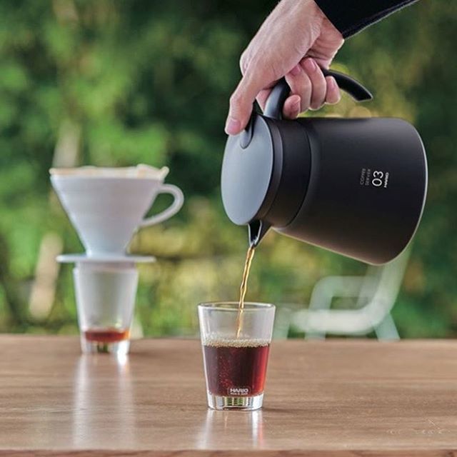 AlternBrewing's tweet photo. Hate cold coffee? NEW Hario Heat Resistent Thermal Carafes! Shop👉 Link in Bio
📷by @hariouk
#blackcoffee #aeropress #pourover #chemex #hario #espresso #specialtycoffee #melbournecoffee #brisbanecoffee #coffeesesh #cafe #sydneycoffee #coffeebean #brisb… https://t.co/fA8E4slcjp https://t.co/ce989Yo7dZ
