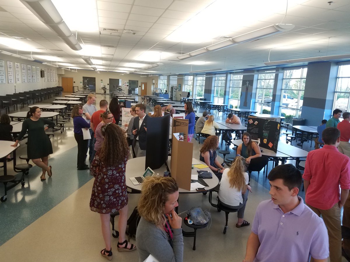 DossHSExecPrin's tweet photo. So proud of our @MLCTitanNation CO-OP seniors who presented exhibitions today! Proud of their workplace learning and its impact on their future plans.
@SuzanneCates @shelbycountysch https://t.co/y7rdQTkMNB
