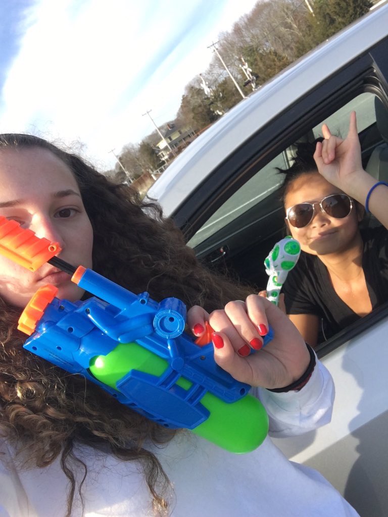 bhsassassin's tweet photo. @livhoopa8 assasinated @cdownarowicz https://t.co/lQPYS6WKjI
