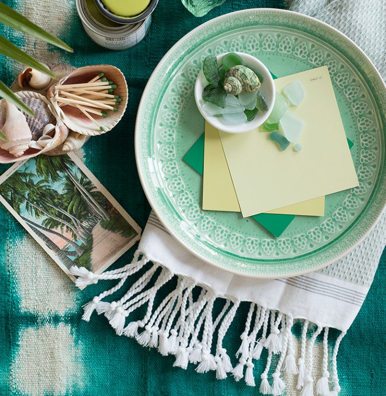 Happy May! It’s time to celebrate with a brand new blog covering all things blue. bit.ly/2rct63M