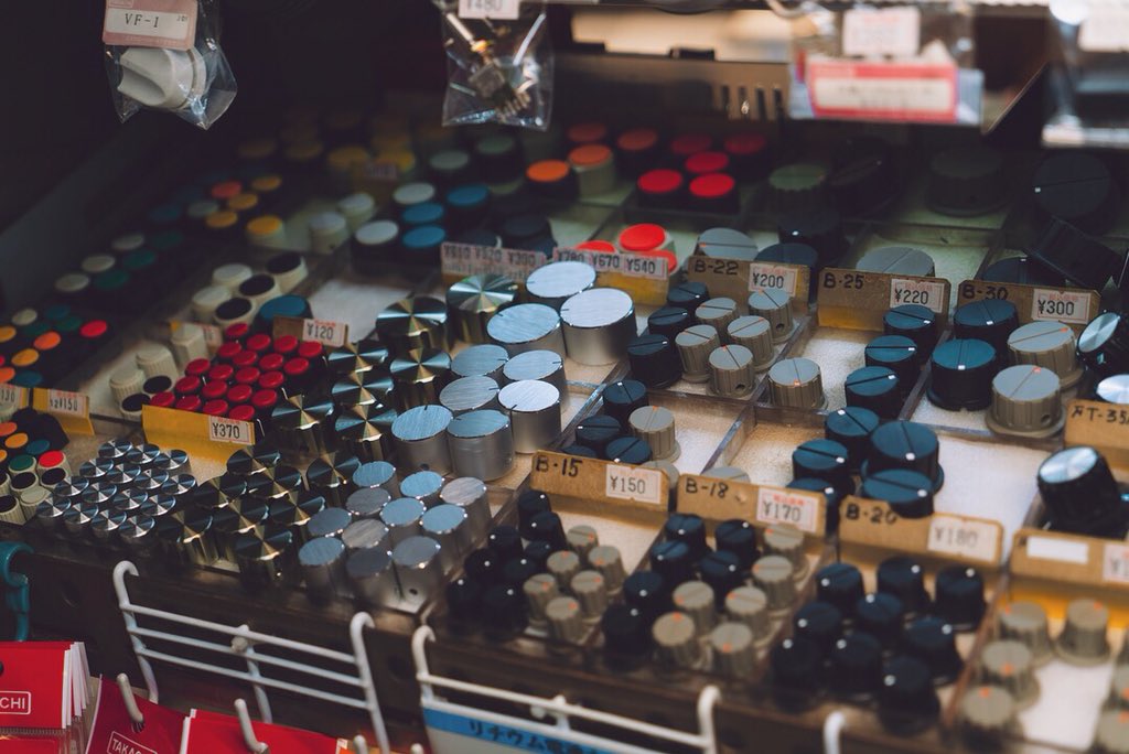 ISO50's tweet image. Every time I’m in Tokyo I try to make it to Akihabara to search for knobs. I like to customize my guitar pedals or just replace ones that have been lost to tour. This time I think I found the holy grail, so many good colors. They also had some really nice vintage project boxes 🎛