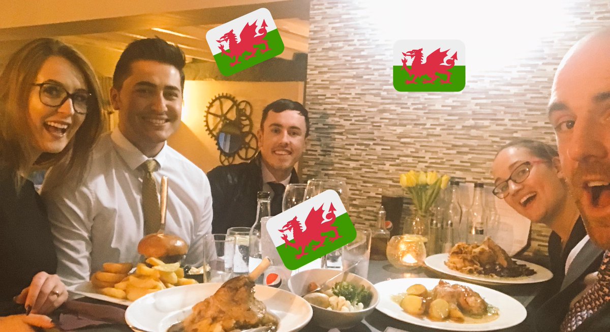 U3Development's tweet photo. Quality spending time with @jessica_mckee03 and the absolute dream team that is U345! Thanks for the invite.. #ExpectingBigThings #Legends #PrinterFixed #JL #U3Elite https://t.co/EthHIOygjJ