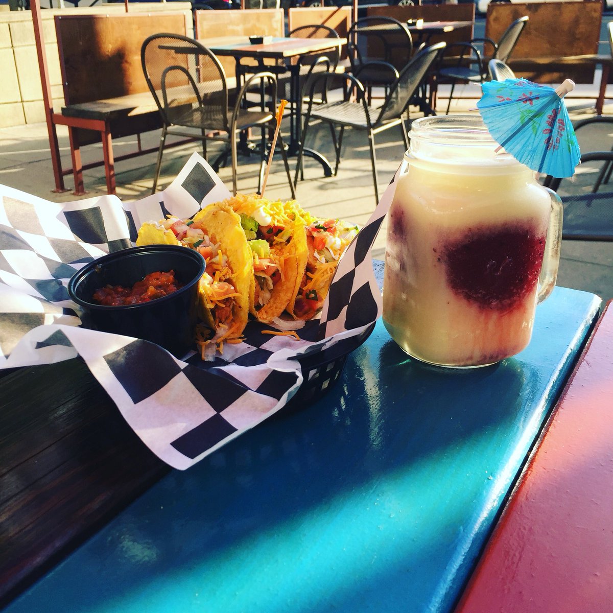 Finally Patio Weather!! 81• Frozen Swirl Drinks and Taco Tuesday! Ping Pong #dcpatios #dcfrozendrinks #gloverpark #dctacos #dcpingpong