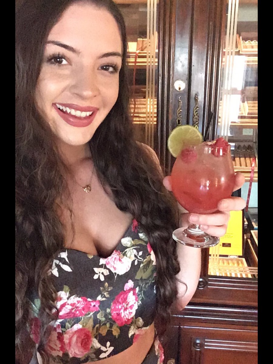 #RaspberryTequilaFizz for your #TequilaTuesday with Sarah 😉 #DoorsOpen #PatiosOut ☀️☀️☀️ #bighouse #bhto #sotl #botl #cigarbar #beautifulweather #tequilanights #freshraspberries #freshlime #tuesdayboozeday #boozeday #tuesdaynight #scranton #scrantonpa #scrantonsmokers