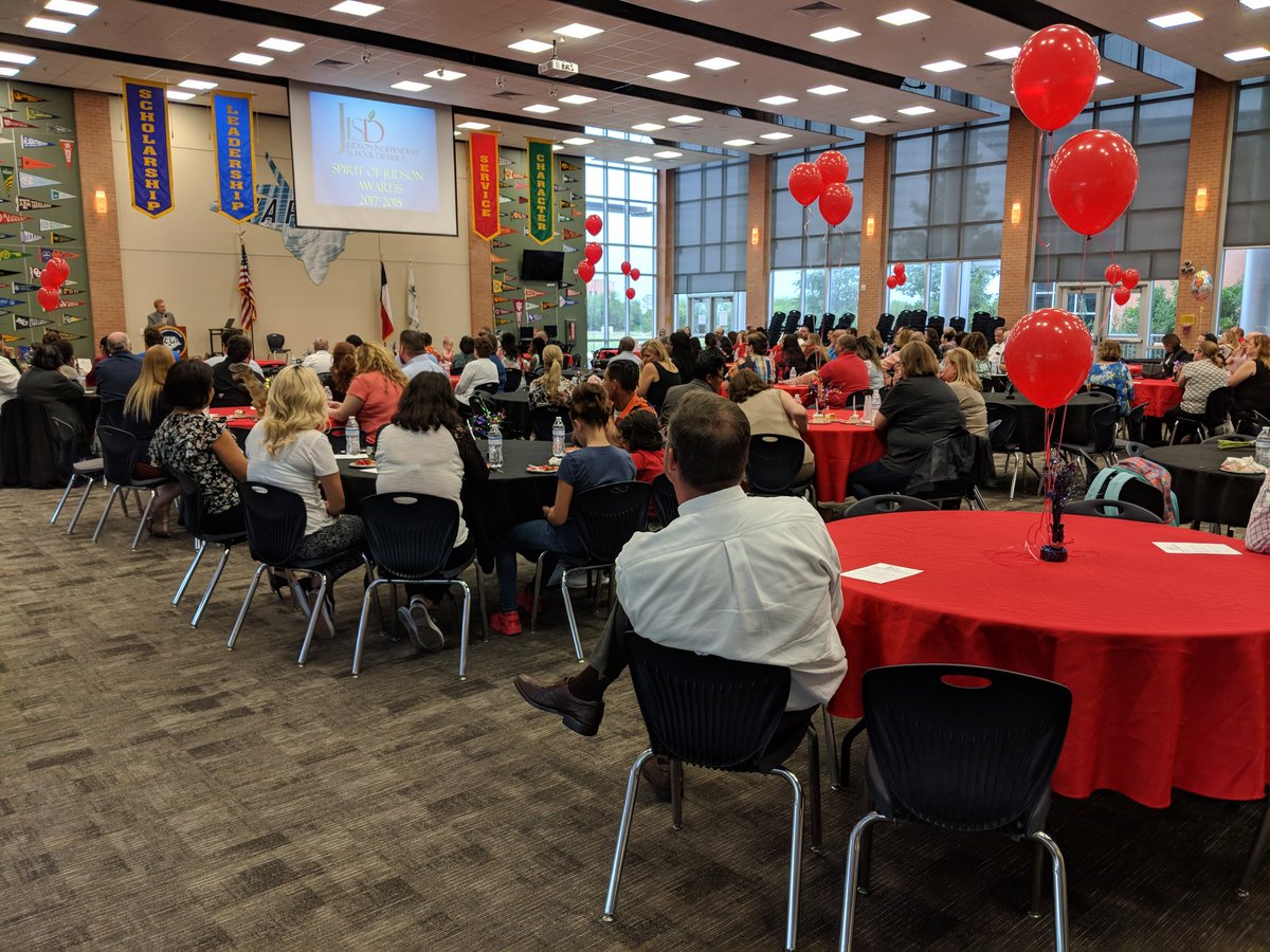 jisdPD's tweet photo. Congratulations to our Spirit of Judson award recipients! #judsonstrong #producingexcellence #spiritofjudson @JudsonISD @CDavisJISD https://t.co/yVs5BIiJgO