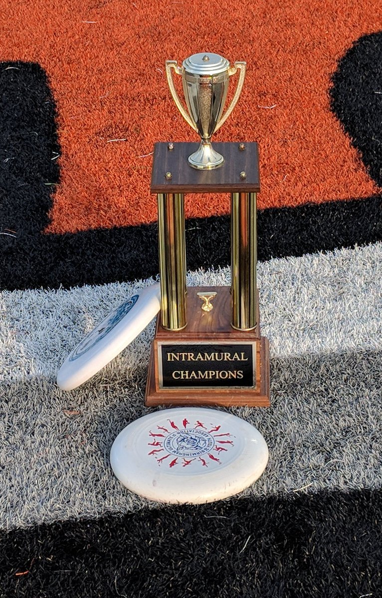 HHS_Intramurals's tweet photo. Who will be the Champions tonight? #Ultimate https://t.co/eJIeWYx8v7