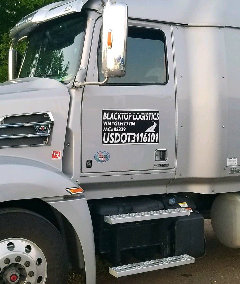 1Voodoochild's tweet photo. Nothing like your own~#blacktoplogistics #runsmart #blacktopphotos https://t.co/5UZCyW14t4
