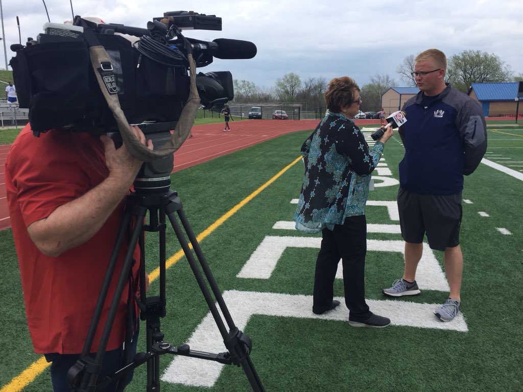 Thankful for <a href="/kmbc/">KMBC</a> for coming out and visiting with our four School record holders today! We appreciate the support so much. Tune in tomorrow at 6:00 and 10:00 to see Karen Kornacki’s story on these outstanding student/athletes! #🐻⬆️ <a href="/Jana_Corrie/">Jana Corrie</a> #ISDstrong