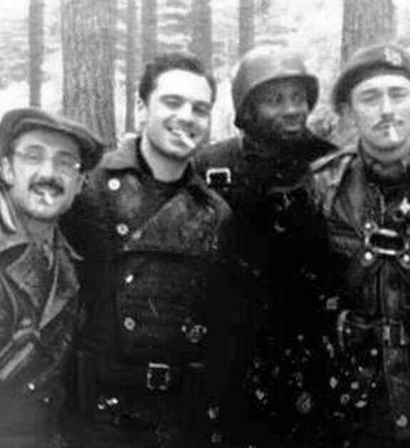 wxtchsapphic's tweet image. I deserve to see 1940s Bucky again