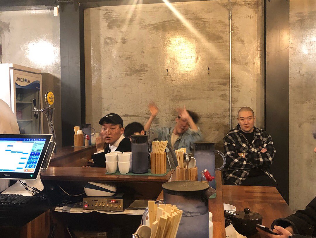 bangjaemintl's tweet photo. #방재민 with fellow hsr2 rappers and mentor deepflow💕 https://t.co/0A0aQ6kRad