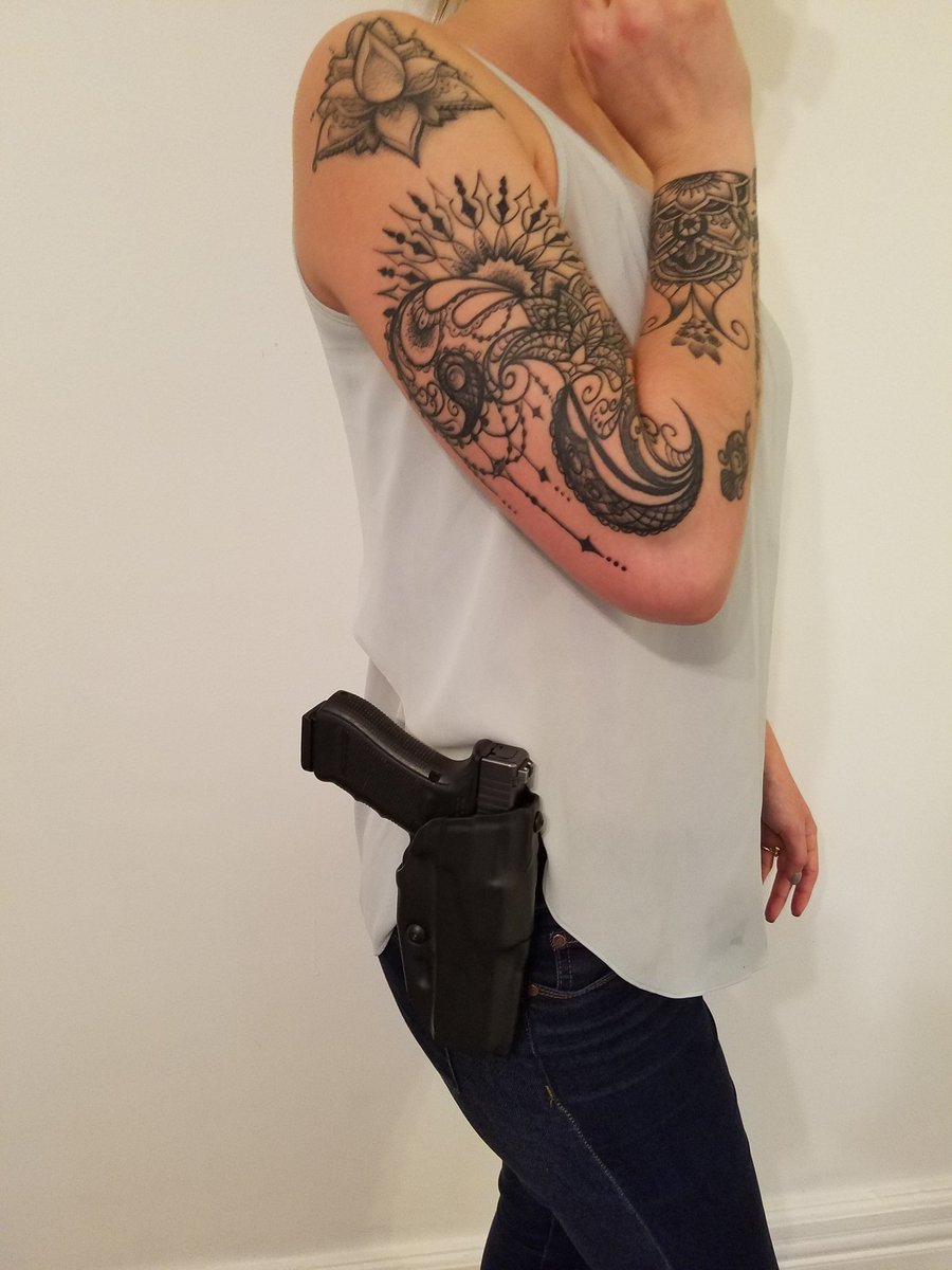cryptohunni's tweet photo. Who likes my new Safariland 6378 ALS Holster? #Safari #cryptocurrency #Crypto #CryptoExchange #cryptofitness #cryptofitfam #Libertarian #Glock #womenintech #WomenEmpowerment #notavictum #bitcoin #blockchain #freedom https://t.co/Ef9WlnWR0P