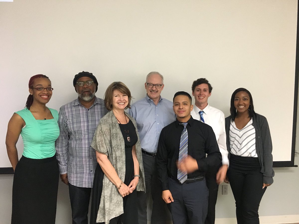 MonikaJAlters's tweet photo. Winning team for #phusion in my #digm4376 course. Congrats! @dj_oxigenate https://t.co/FW57lYoE6s