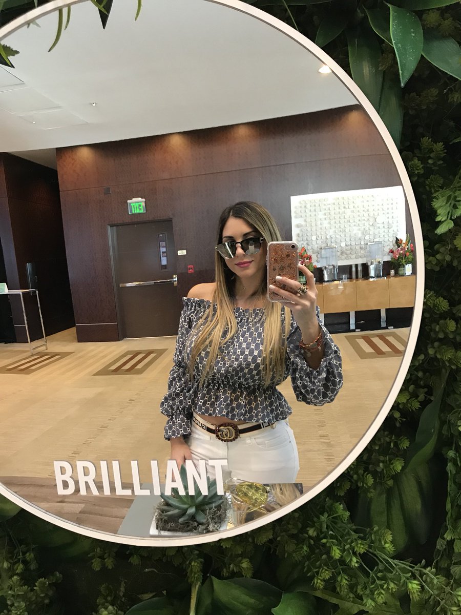 AlexaOlavarria's tweet photo. Te Invito a Ver mi Último Blog Post! Para que te eduques en tus Finanzas @Prudential #Prupárate #Prupact #Hispz18 #Ad https://t.co/weMzgN4WSf https://t.co/ZhFadFeqLT