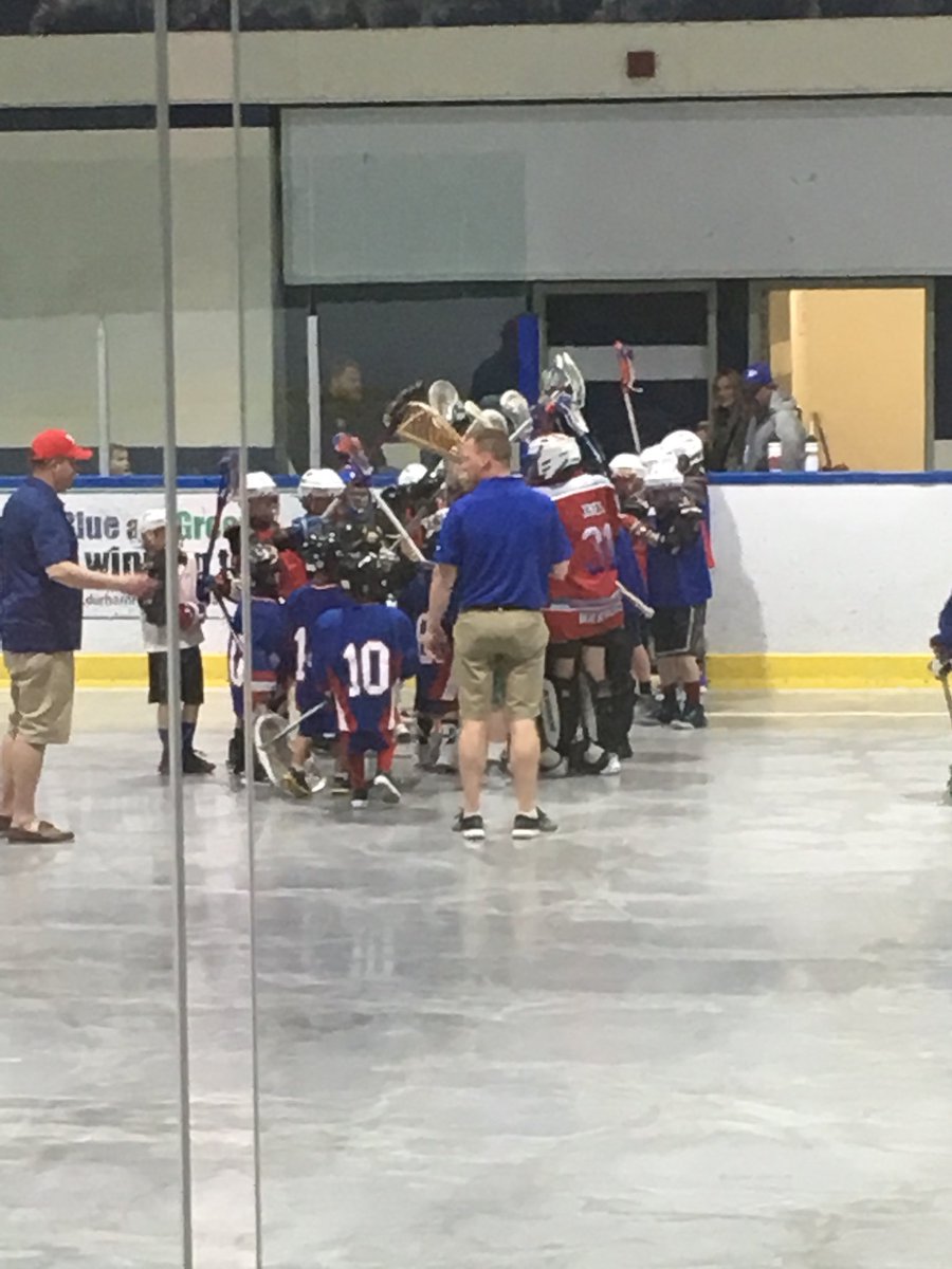 Our rep paperweights had a great first game tonight being cheered on by the Novice1 team. Congratulations on their first win of the season. #paperweights #growthegame #whitbyproud #wearewarriors