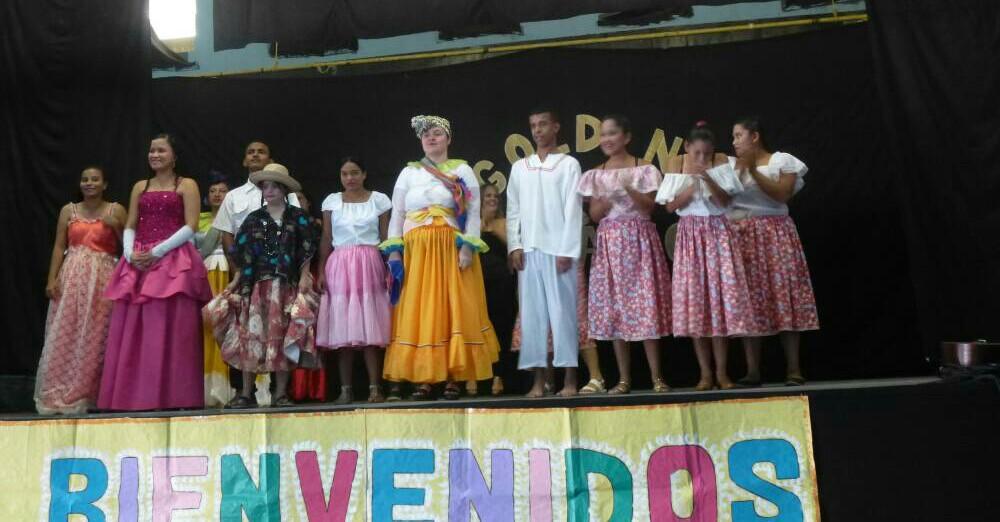 PeeNirgua's tweet photo. En ocasiones tocamos y a veces bailamos simplemente la disposición cuenta #todosunidod#mesdeeducacionespecial#tocarcantaryluchar @elsistema @SALMARAT @DiarioYaracuy https://t.co/4qQYX51voa