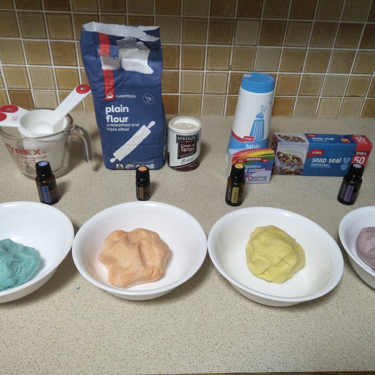 Experimenting with essential oils and playdough. Great physical therapy to help strengthen hands and release stress. 
#trishnash  #empowered  #author #howtouseessentialoils #playdough #peppermint 
#lavender #lemon #essentialoils  #doterra  #wildorange #dyi  #kidsactivities