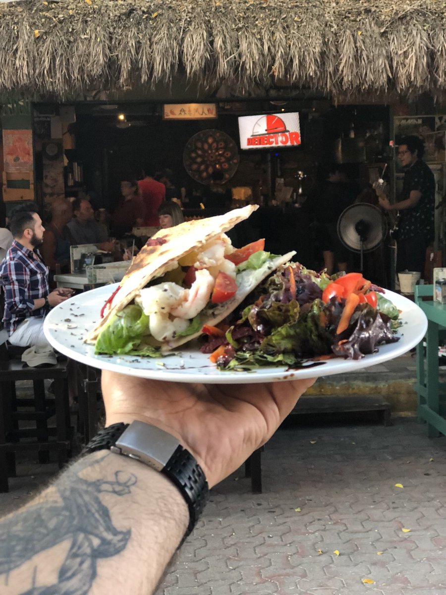 DaveHungry tweet media