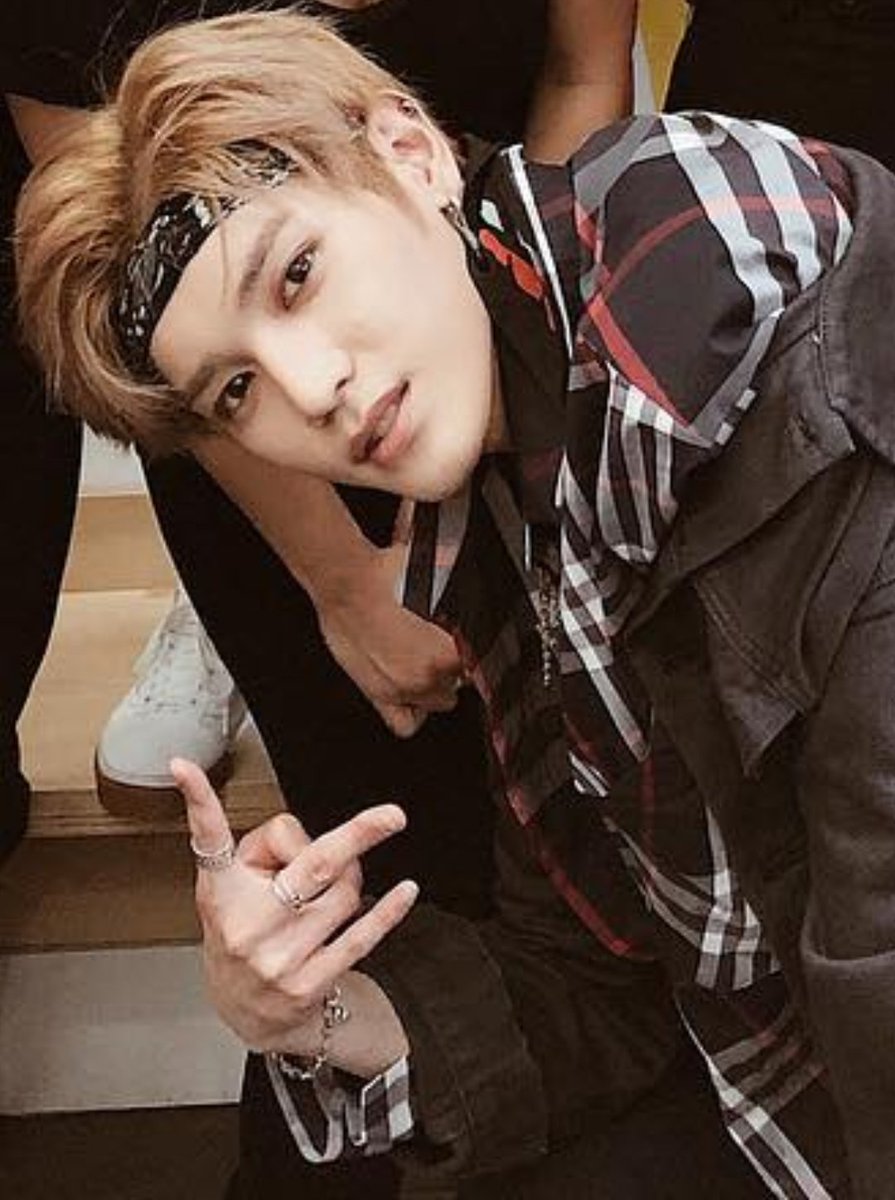leetaevong's tweet photo. #GOEBands x Taeyong https://t.co/GxFvaaFy4Z
