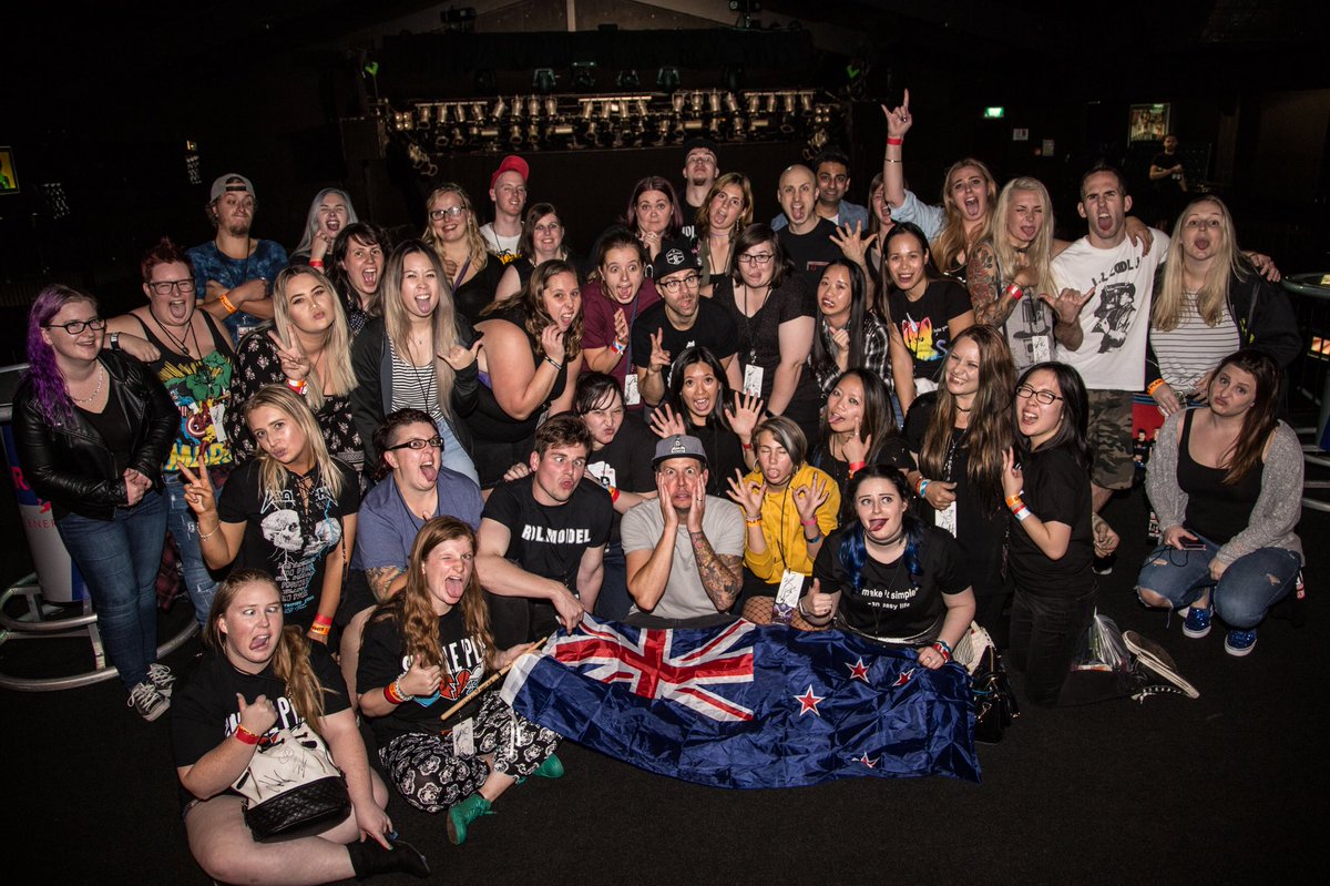 kat_aroha's tweet photo. Had such a great time at #TeamSPPostGame @simpleplan can’t wait to see you guys live again! Bring on @VansWarpedTour https://t.co/FsmQrGp89N