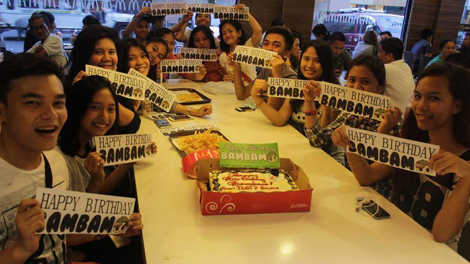 MissLalynn's tweet photo. Happy Birthday BAMBAM!! From IGOT7s Davao, Philippines!! We love you ~ 😍 tb 😂💗💖💚

#MTVLAKPOPGOT7 #GOT7 @GOT7official #PremiosMTVMiaw #갓세븐 @BamBam1A #LegendBamBamDay https://t.co/vaQcS5oYwi