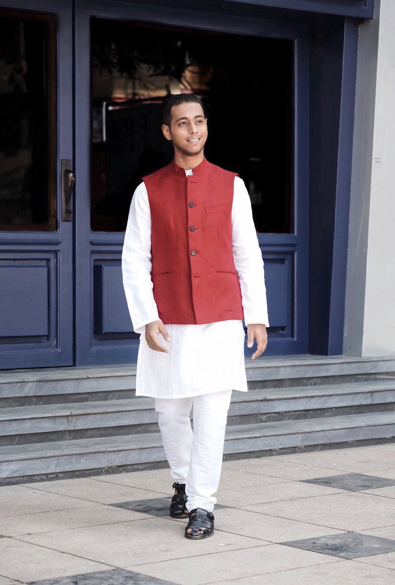 heisgotthestyle's tweet photo. I love playing with classic looks and making them my own, ready to rock the summer in this Linen ensemble from @LinenClub , the fabric makes you feel instantly light and cool #MadeForTheDifferent #HeIsGotTheStyle #Ad #Sp #IndianWear #EthnicLook #Mumbai #India https://t.co/T0sqoP39hJ