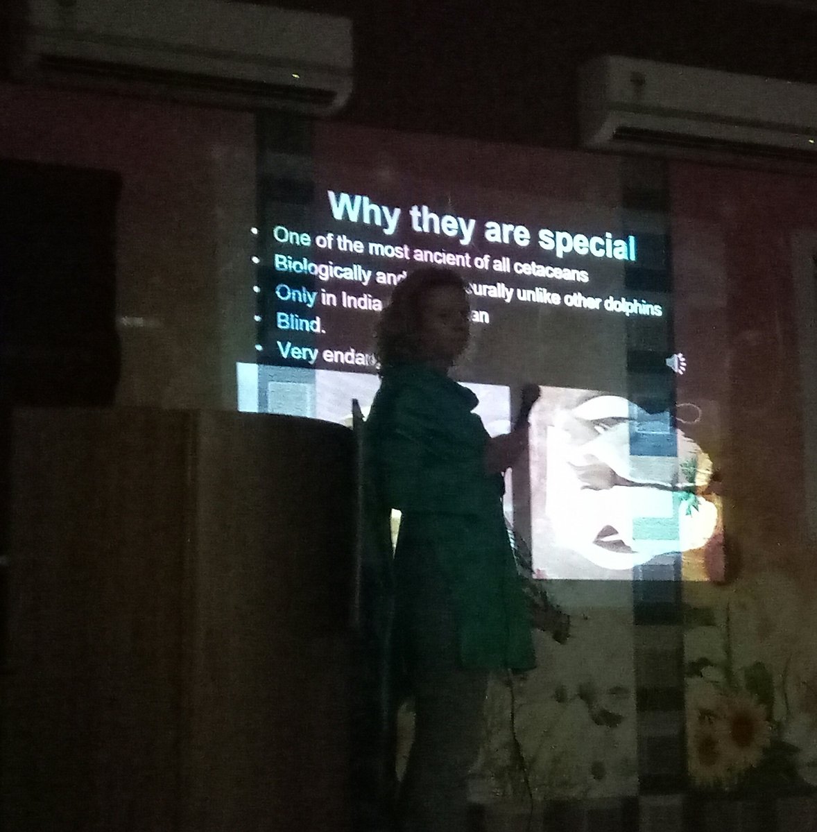 arjit_m's tweet photo. @WWFINDIA @romitsen @SureshSVBabu @Shomathomas @WWF @PunjabGovtIndia @moefcc @WWFLeadWater @Stuart_Orr @GillBraulik  presenting before the audience the morphology, facts and behaviour  of Indus Dolphins along with threats and way forward for their conservation in a workshop organised in Harike,Punjab today.
@romitsen @Shomathomas @SureshSVBabu @WWFINDIA https://t.co/zZ1cm8toJg