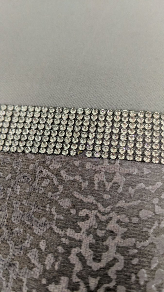 charman_laura's tweet image. Is this really the quality you expect for a set that sets you back £148? @KylieAtHome @kylieminogue @houseoffraser #poorquality #shoddywork