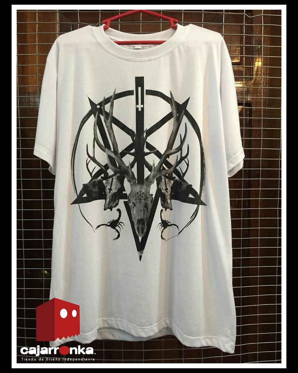cajarronka's tweet photo. Encuentra tu camiseta oficial @blancxnegrx  en @cajarronka #original #único #estilo #diferente #ibarra #diseño #independiente https://t.co/ZrJRHWluHM