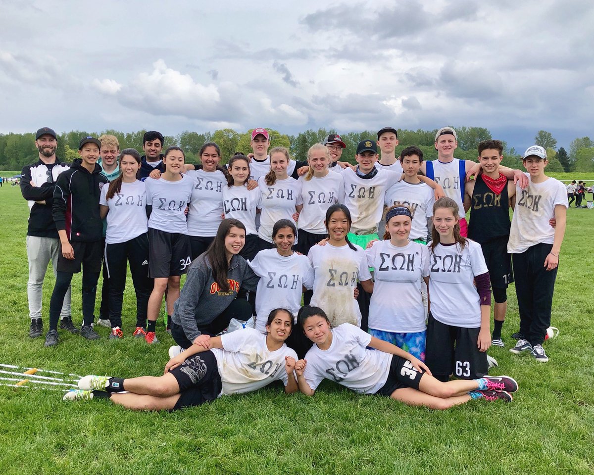 JoieWrites's tweet photo. What a weekend at @SpringReign! All the love for these magnificent @Stratford_Hall Senior #SabresUlti athletes, playing with grit and determination to win second place in A Division at the worldโs largest youth Ultimate tourney. The little school that could! ๐ฅ #SpringReign2018 https://t.co/rKjL9dgwoC