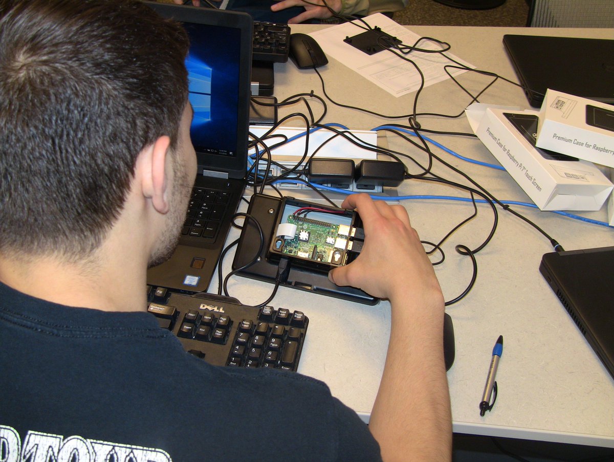 CCMITDept's tweet photo. Scenes from today's Raspberry Pi Jam. Fun was had by all! Thanks Professor Sidaras-Tirrito and Computer Science Club! #makers #ccm #ccmIT #physicalcomputing @CCM_edu https://t.co/g6Eu79kpnz