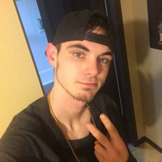 🙌 YASSS It's time for a great show BiGDADiMaRiT🇨🇦:Chillin out. What https://t.co/AjxwZ91Z0A https://t<a href="/tag/feature"class="tags"><span>#feature</span></a>