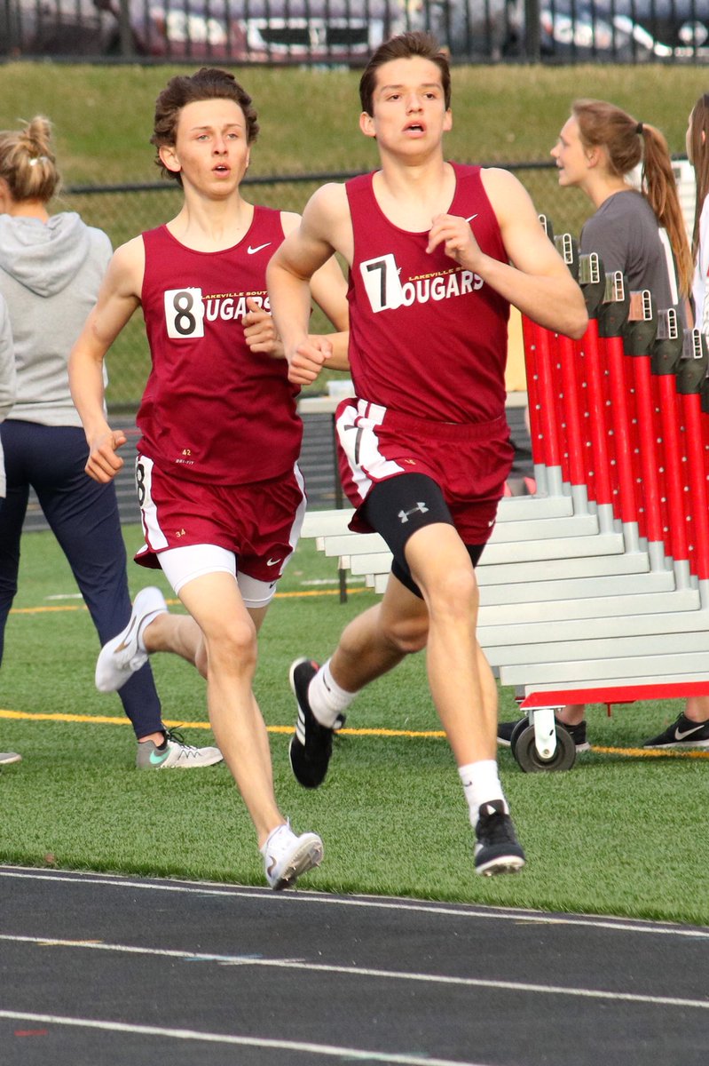 peteotterson's tweet photo. 1:59 min 2nd place 800 PR run today at the South Suburban Meet at Shakopee for @Jack_Otterson. 1:57 1st place run for his teammate @CooperJackson4 #duo #runjackrun #lshsdistance https://t.co/xn85qAbLbk